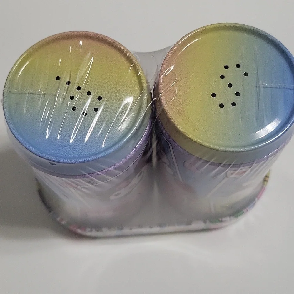 Hello Kitty Tin Salt & Pepper Set